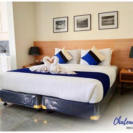 Chateau Bleu Resort Каламба Екстериор снимка